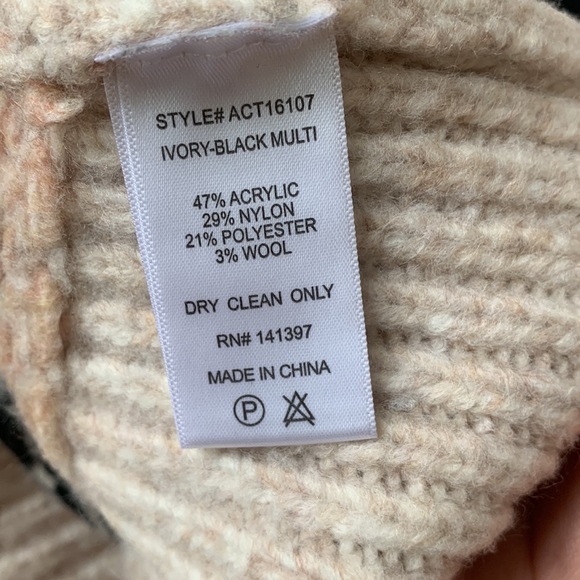 ASTR the Label Maria Sweater in Ivory Black Multi - Picture 9 of 11